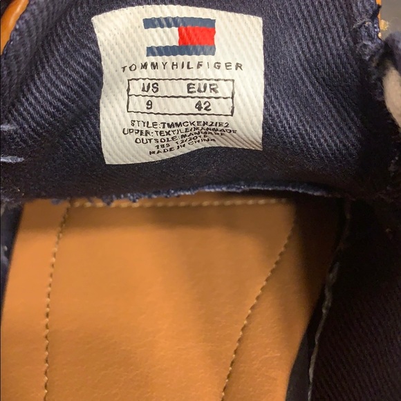 Tommy Hilfiger Heathered Gray Sneakers - Picture 7 of 7